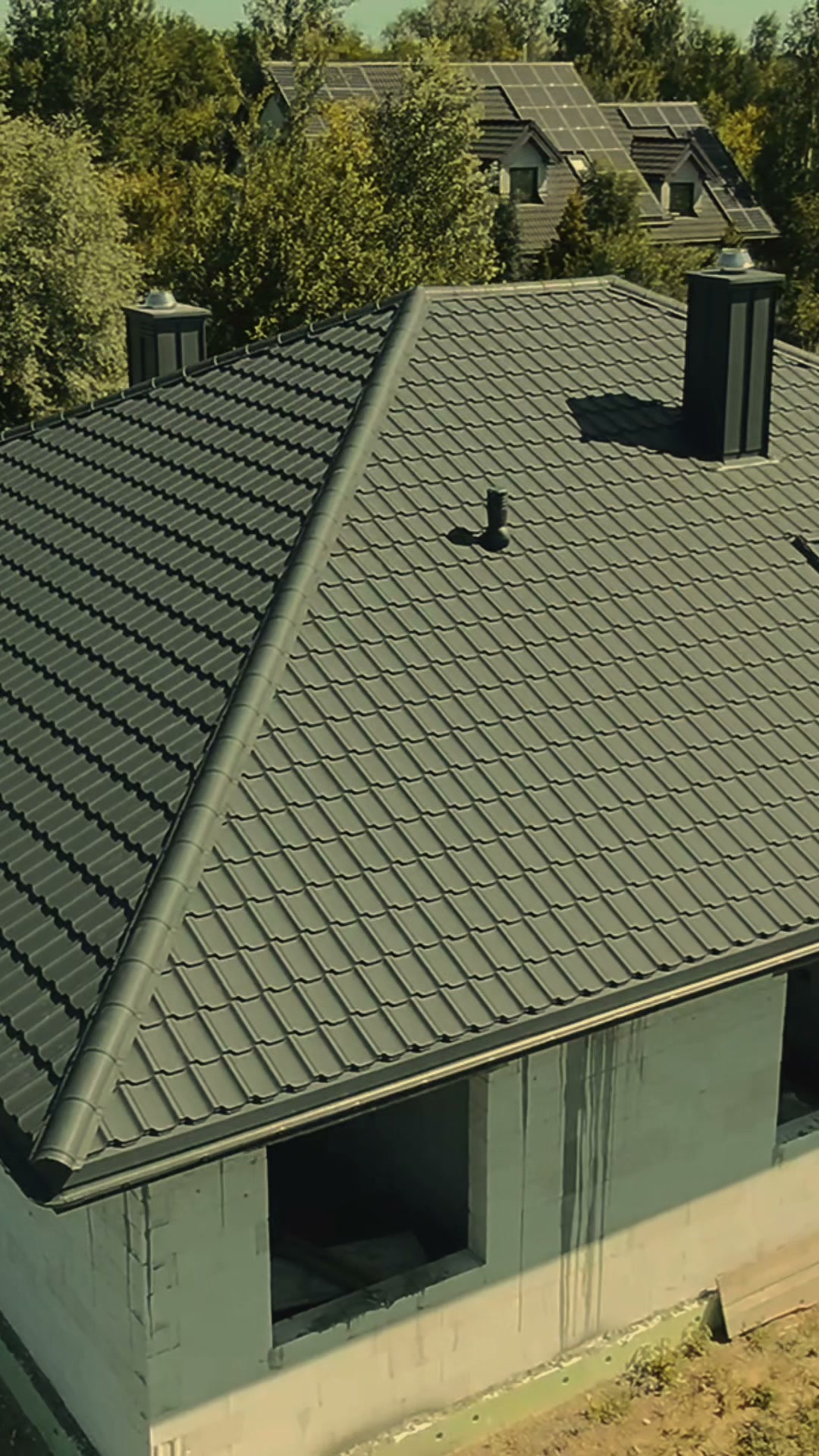Nowe pokrycie dachowe — dachówka ceramiczna, realizacja Kobyłka